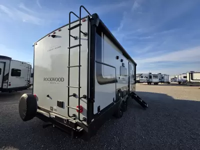 New 2027 ROCKWOOD Mini Lite 2513S — photo 10
