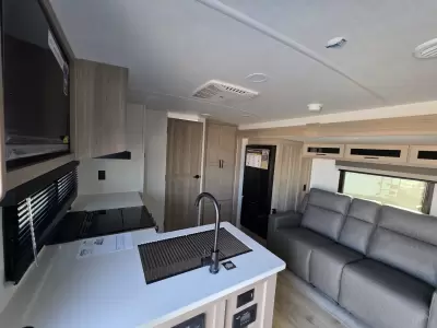 New 2027 ROCKWOOD Mini Lite 2513S — photo 16