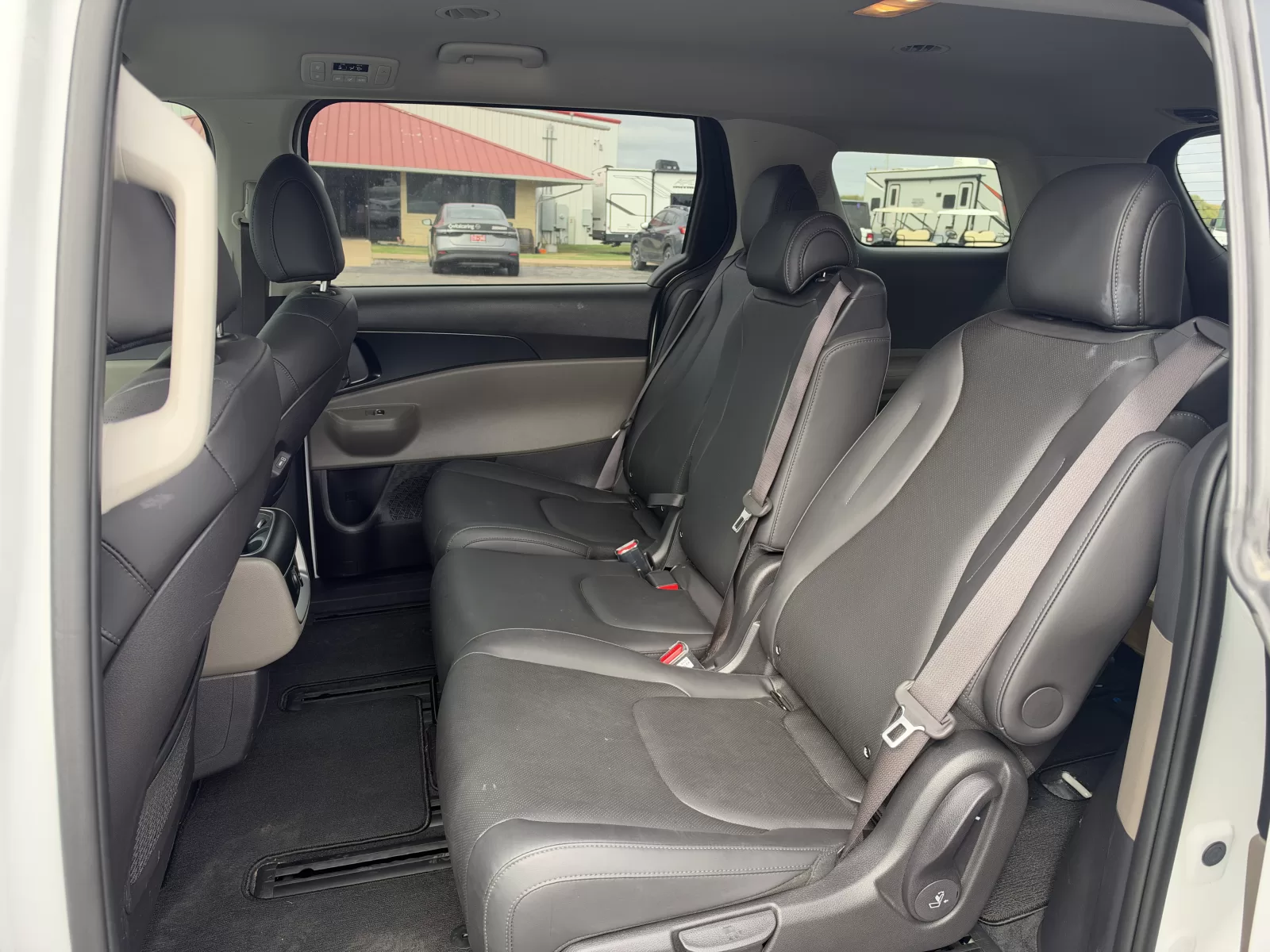 2025 Kia Carnival side profile available at Bell Camper Sales in Bartlesville, Oklahoma