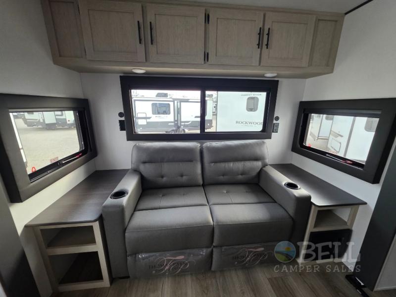 New 2026 Shasta RVs Shasta 33RLTS