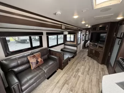 Used 2019 Jayco White Hawk 28RL — photo 15