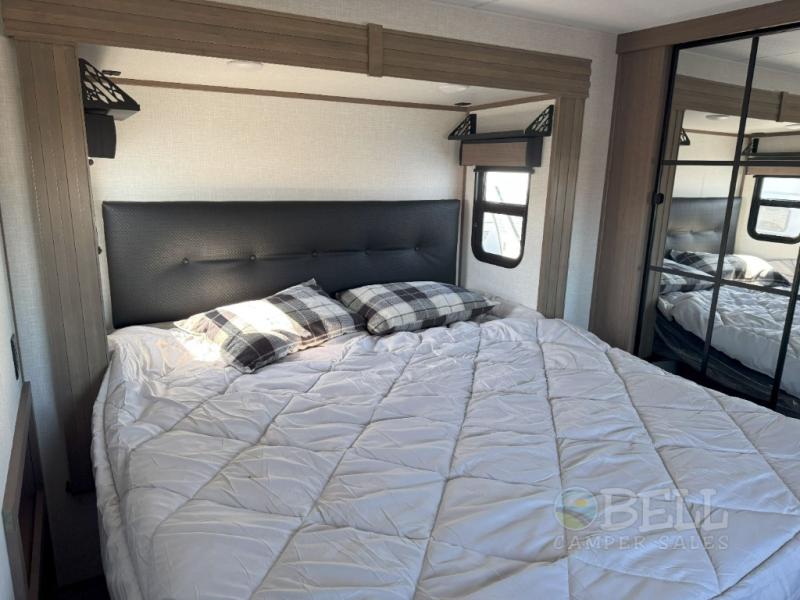 New 2025 KZ Durango D321RKT