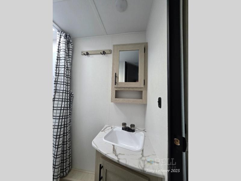 New 2026 Shasta RVs i-5 Edition 526BH