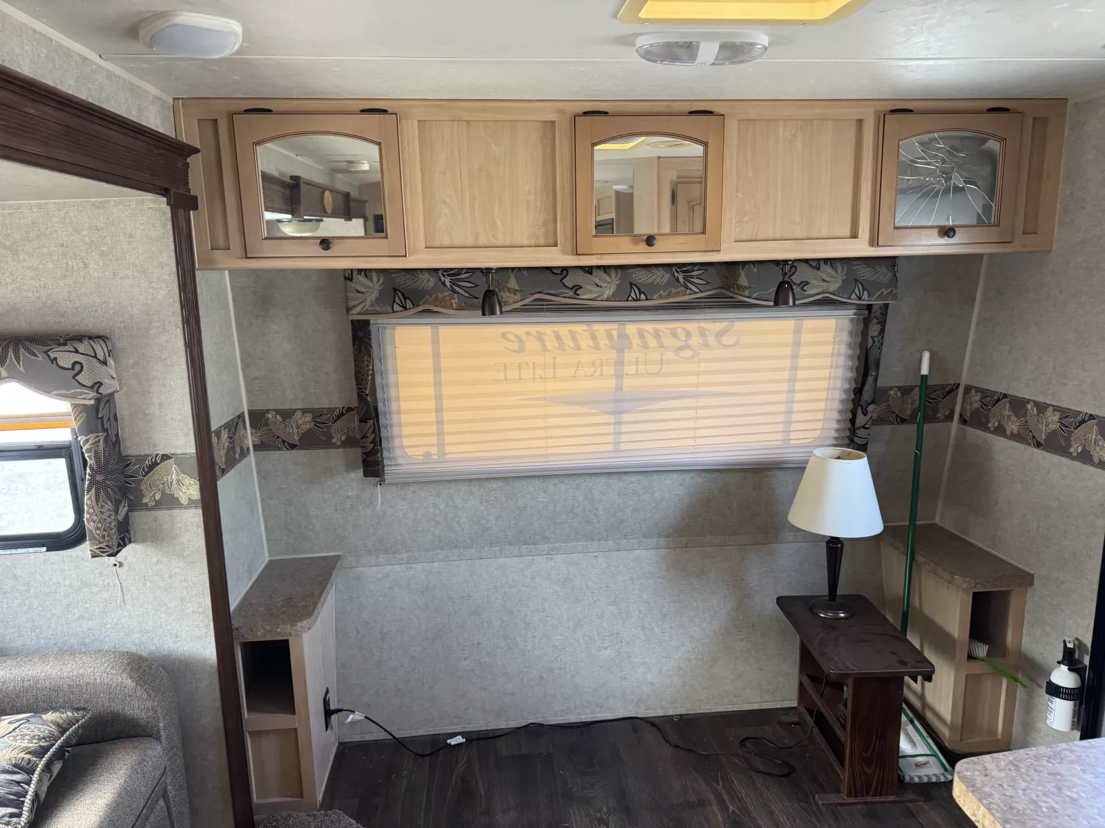 2012 Rockwood Signature Light 8319SS travel trailer amenities available at Bell Camper Sales in Bartlesville, Oklahoma