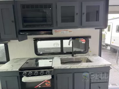 New 2026 Coachmen RV Apex Ultra-Lite 188RBST — photo 9