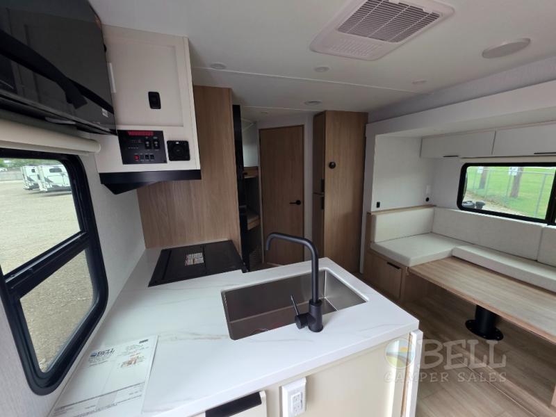 New 2026 Winnebago Thrive 22MBH