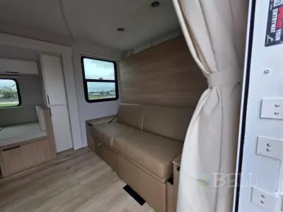 New 2026 Winnebago Thrive 22MBH — photo 15