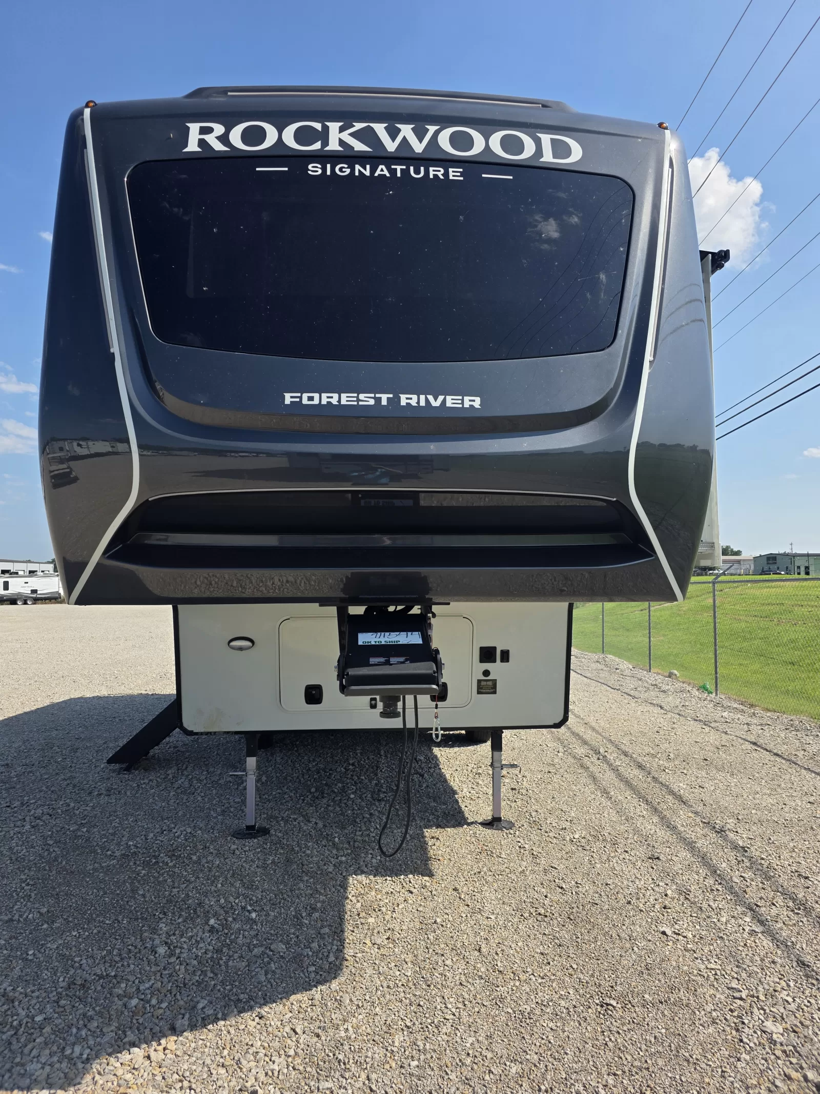 2027 Forest River Rockwood Signature 290SFK fifth wheel detail view at Bell Camper Sales in Bartlesville, Oklahoma