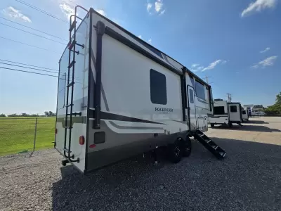 New 2027 Forest River RV Rockwood Signature 290SFK — photo 9