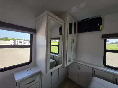 New 2027 Forest River RV Rockwood Signature 290SFK — photo 27