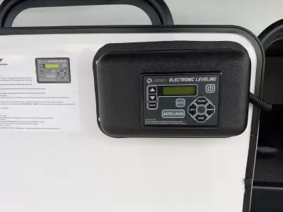 New 2027 Forest River RV Rockwood Signature 281SRK — photo 7
