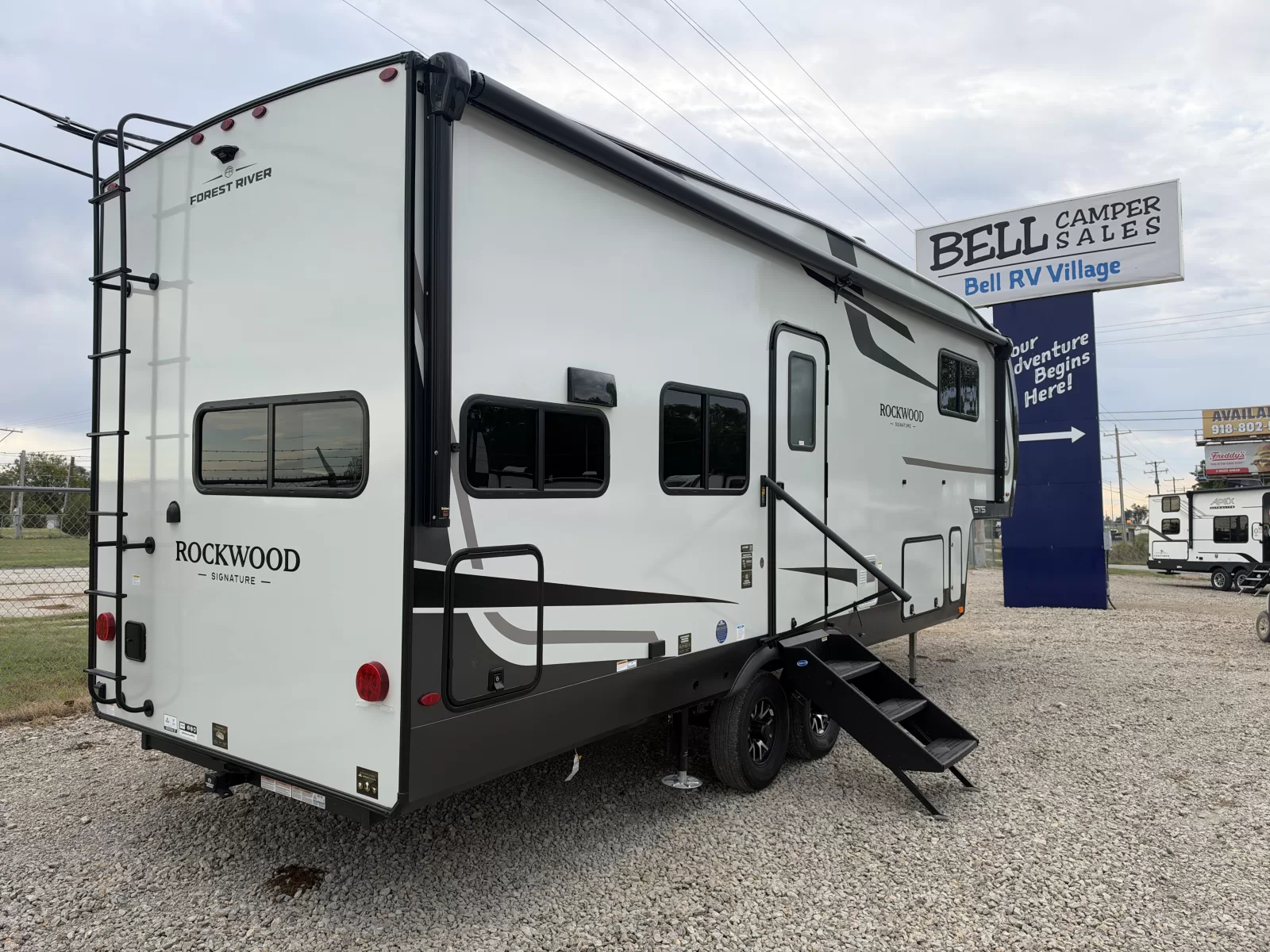 2027 Forest River Rockwood 281SRK fifth wheel detail view available at Bell Camper Sales in Bartlesville, Oklahoma