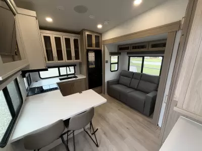 New 2027 Forest River RV Rockwood Signature 281SRK — photo 17