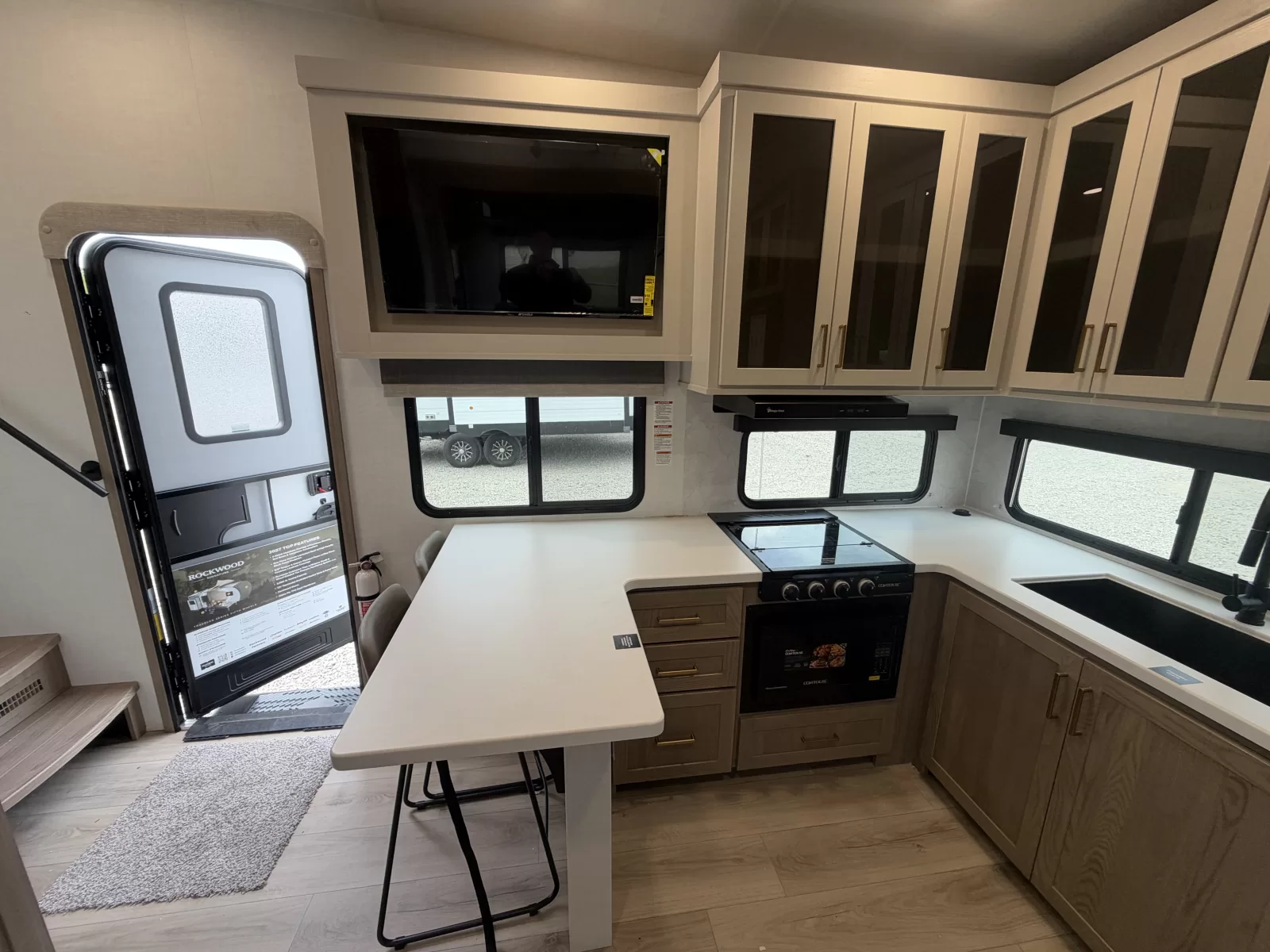 2027 Forest River 281SRK fifth wheel floor plan view available at Bell Camper Sales in Bartlesville, Oklahoma