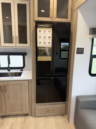 New 2027 Forest River RV Rockwood Signature 281SRK — photo 24