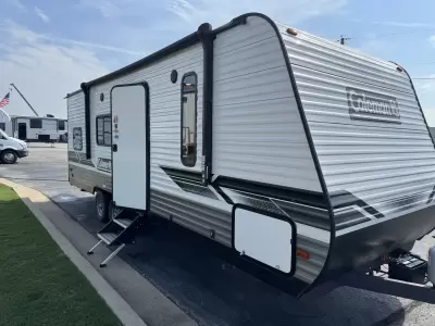 Used 2022 Dutchmen RV Coleman 274BH — photo 1