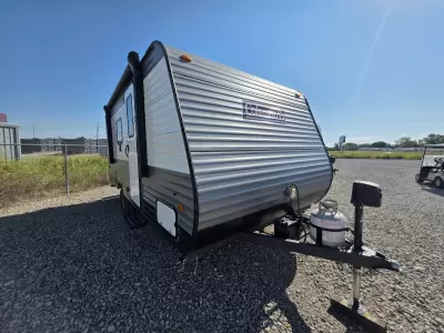 Used 2022 Dutchmen RV Coleman 17B for sale in Bartlesville
