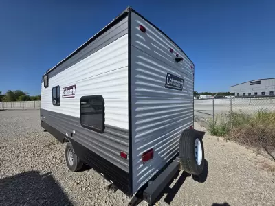 Used 2022 Dutchmen RV Coleman 17B — photo 6