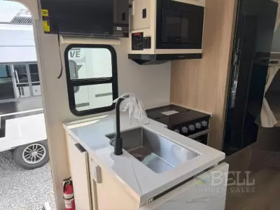New 2026 Winnebago Thrive 22MBH — photo 11