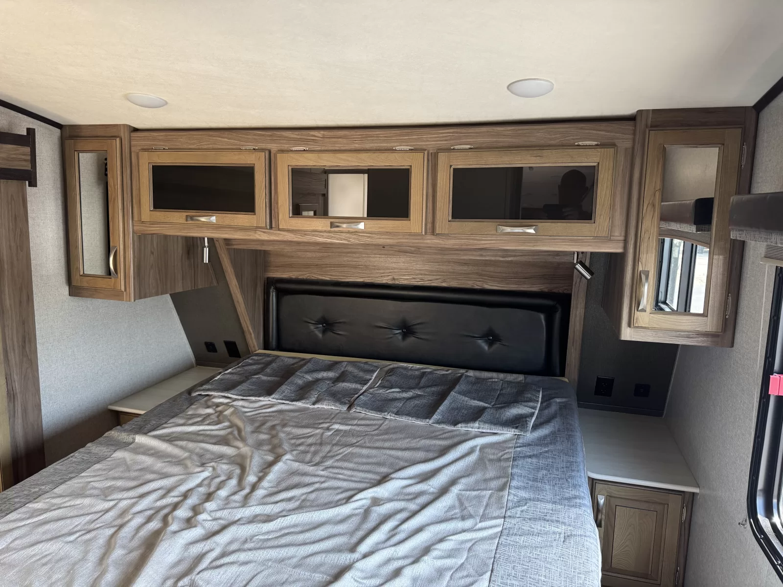2018 Dutchmen Atlas 2952RLF fifth wheel exterior view available at Bell Camper Sales in Bartlesville, Oklahoma