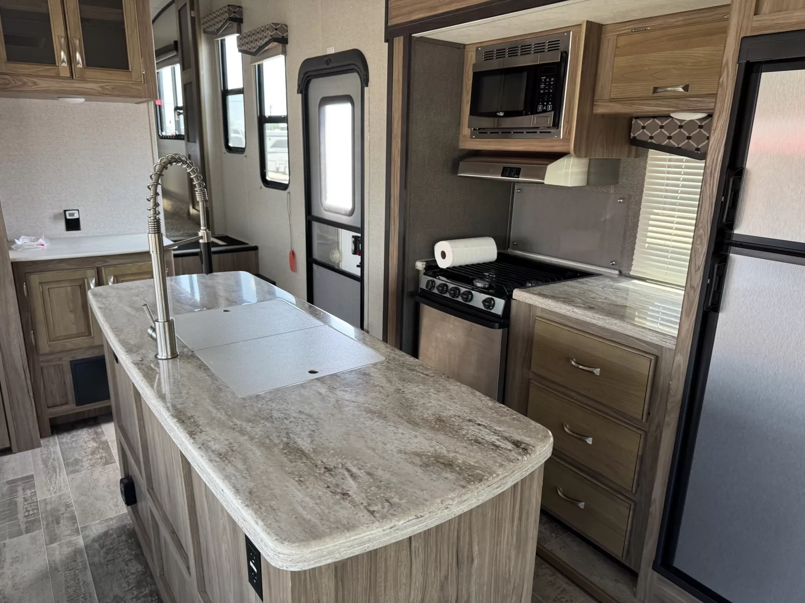 2018 Dutchmen Atlas 2952RLF fifth wheel living space detail view available at Bell Camper Sales in Bartlesville, Oklahoma