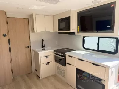 New 2026 Winnebago Thrive 25RLS — photo 10