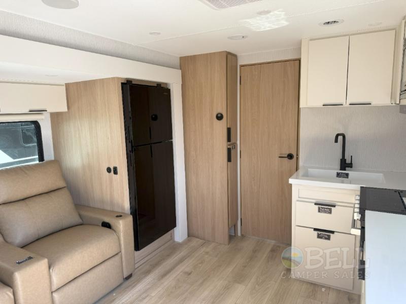 New 2026 Winnebago Thrive 25RLS
