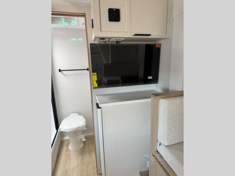 New 2026 Winnebago Micro Minnie 2108TB
