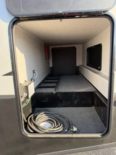 Used 2023 Coachmen pursuit 27XPS — photo 9