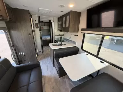 Used 2023 Coachmen pursuit 27XPS — photo 23