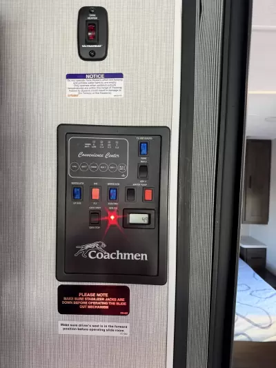 Used 2023 Coachmen pursuit 27XPS — photo 34