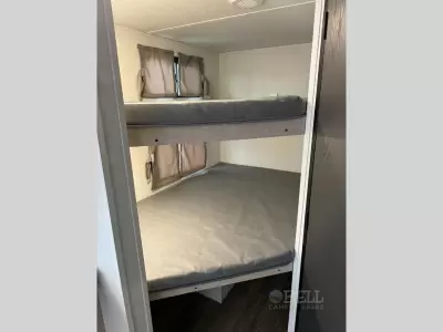 New 2025 Shasta RVs i-5 Edition 525BHS — photo 10