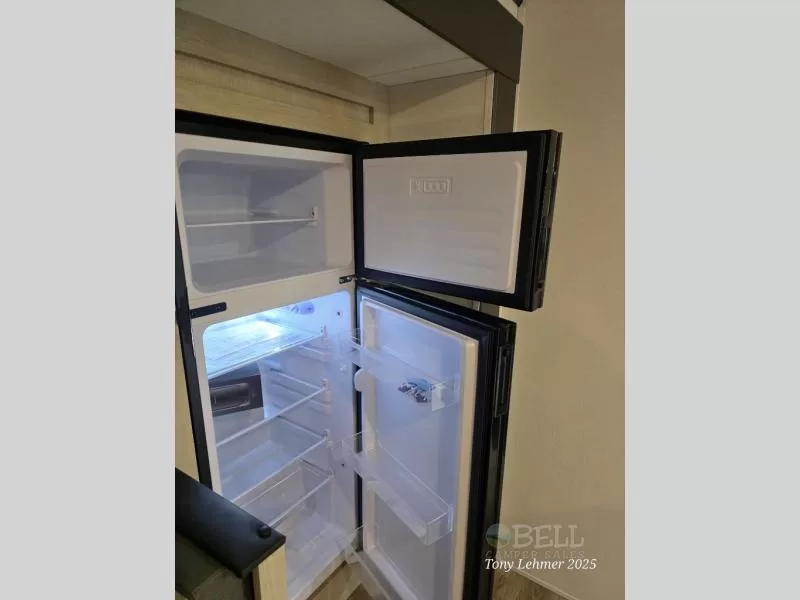 2025 Shasta RVs 525BHS Travel Trailer for sale at Bell Camper Sales in Bartlesville, OK