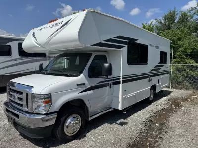 Used 2021 Coachmen RV Freelander 22XG — photo 4
