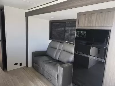 New 2027 Shasta Oasis 526RBS C1 — photo 22