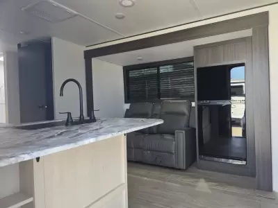 New 2027 Coachmen RV Shasta Oasis 526RBS C4 — photo 16