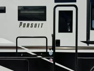 Used 2025 Coachmen pursuit  31TS — photo 5