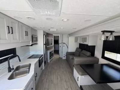 Used 2025 Coachmen pursuit  31TS — photo 14