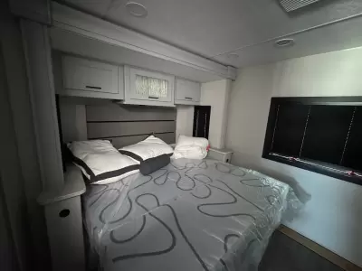 Used 2025 Coachmen pursuit  31TS — photo 28