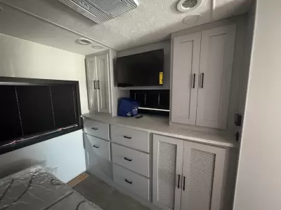 Used 2025 Coachmen pursuit  31TS — photo 30