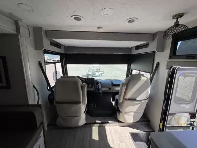 Used 2025 Coachmen pursuit  31TS — photo 25