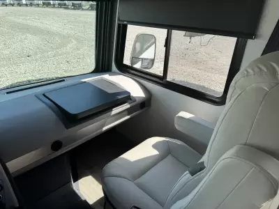 Used 2025 Coachmen pursuit  31TS — photo 24
